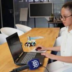 5 yaşında İngilizce &ouml;ğrenmeye başlayıp 7 yaşında oyun yazdı!