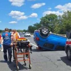 TEM'de otomobil devrildi: 1'i &ccedil;ocuk 5 yaralı