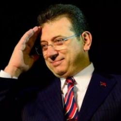 Ekrem yine Ekrem.. Ekmeğe göz diken Ekrem!