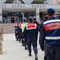 Yurt dışına kaçmaya çalışan 16 örgüt üyesi yakalandı
