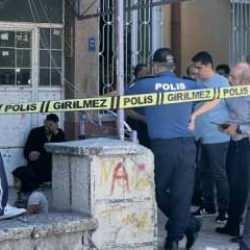 5 yaşındaki &ccedil;ocuk oyun oynarken babasını &ouml;ld&uuml;rd&uuml;