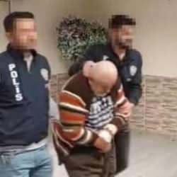 'G&uuml;r&uuml;lt&uuml;' y&uuml;z&uuml;nden 2'si &ccedil;ocuk 5 kişiyi katletmişti, işte istenen ceza!