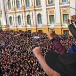 AK Parti'den darbe girişimine tepki! Desteğini ilan etti