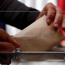 Fransa sandık başında! Tarihi se&ccedil;im! &Uuml;lke yol ayrımında mı?