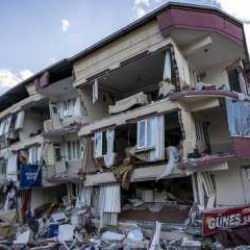 GİB: Deprem bölgesindeki mükelleflerin teminat verme süreleri uzatıldı