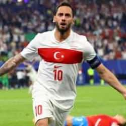 Hakan Çalhanoğlu'ndan Türkiye'yi ayağa kaldıran gol
