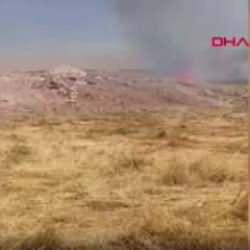 Suriye sınırında anız yangını