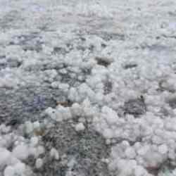 Bayburt'ta dolu etkili oldu