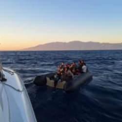 Aralarında çocukların da bulunduğu 34 düzensiz göçmen kurtarıldı