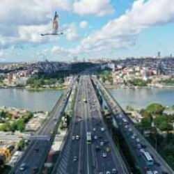 Hali&ccedil; K&ouml;pr&uuml;s&uuml;'nde &ccedil;alışma: Kadık&ouml;y y&ouml;n&uuml; 3 Temmuz'dan itibaren trafiğe kapatılacak