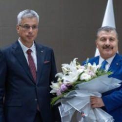 Sağlık Bakanlığı'nda devir teslim töreni! Memişoğlu görevini devraldı