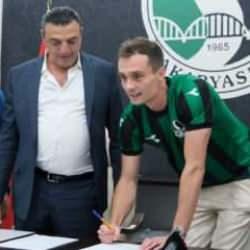 Sakaryaspor, Jakub Szumski'yi kadrosuna kattı
