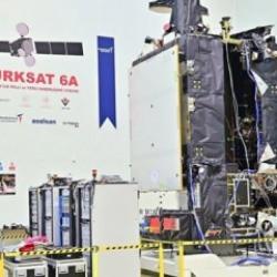 TÜRKSAT 6A'nın uzaya fırlatılması için geri sayım