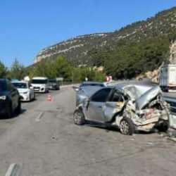 Antalya'da zincirleme kaza: Ölü ve yaralı var!
