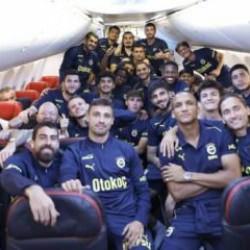 Cengiz Ünder’in doğum günü uçakta kutlandı