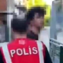 Cuma namazı kılan vatandaşlara k&uuml;freden ş&uuml;pheliye 2 yıla kadar hapsi talebi