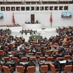 Meclis'ten geçti: Birden fazla maaş almaya artık son