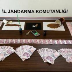 Mersin'de uyuşturucu operasyonu: 4 g&ouml;zaltı