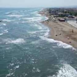 Sakarya'da 3 il&ccedil;ede denize girişler yasaklandı!