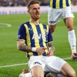 Serdar Aziz 5,5 sezonda 135 maça çıktı