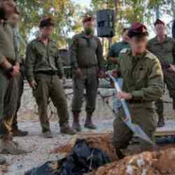 İsrail işgalci k&ouml;peklerine ağlıyor