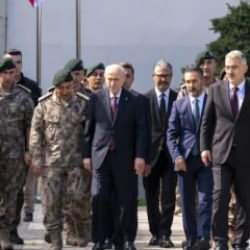  Bahçeli’den Polis Özel Harekat Başkanlığına ziyaret