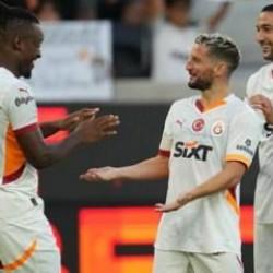 Avusturya kampında Okan Buruk'u mest eden iki yıldız!