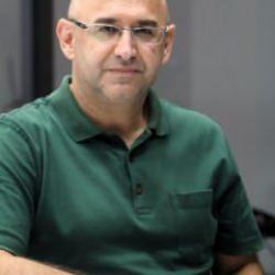 Dışarıda bunu yapanlar dikkat! Telefonlarımız cebimizdeki casusa dönüşebilir...