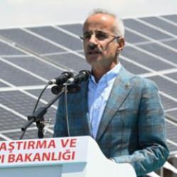 Karayolları enerjisini GES'ten alacak! Bakan Uraloğlu açıkladı