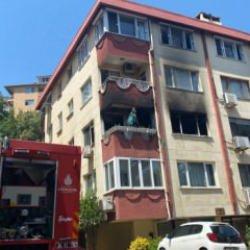 Şişli'de 4 katlı binada çıkan yangın söndürüldü