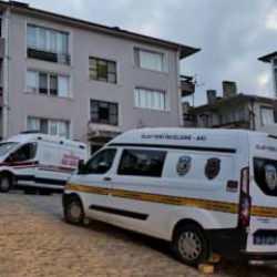 Tartıştığı yaşlı babasını tabancayla vurarak &ouml;ld&uuml;rd&uuml;