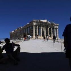 Yunanistan çöl sıcaklarına bir süre daha maruz kalacak