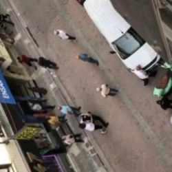 Zeytinburnu'nda sokak ortasında silahlı &ccedil;atışma: 1 &ouml;l&uuml;