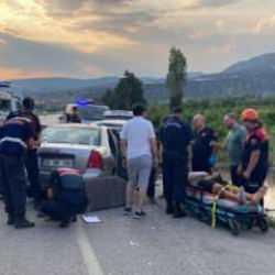 Burdur'da feci kaza! İki otomobil kafa kafaya çarpıştı: Ölü ve yaralılar var