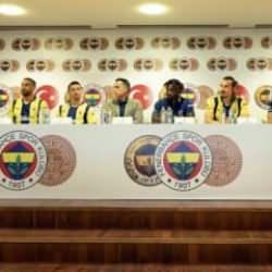 Fenerbahçe'de yeni transfer forma giyemeden ayrılıyor!