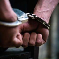 İzmir merkezli FETÖ operasyonu: 10 gözaltı