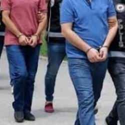 İzmir'de dolandırıcılık zanlısı 3 kişi tutuklandı