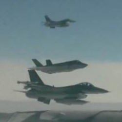 Rus ve Çin jetlerinden kol uçuşu