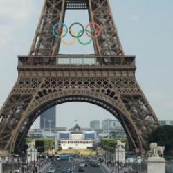 Paris Medya Merkezi'nin bulunduğu bölge 'patlama riski' nedeniyle kapatıldı