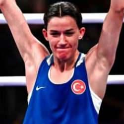 Hatice Akbaş çeyrek finalde