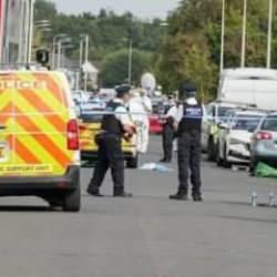 İngiltere'de bı&ccedil;aklı saldırı: 2 &ccedil;ocuk &ouml;ld&uuml;, 9 kişi yaralandı