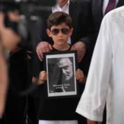 Oyuncu ve sunucu Kenan Işık, son yolculuğuna uğurlandı