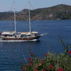 D&uuml;nyanın en zenginleri Muğla limanlarını mesken tuttu