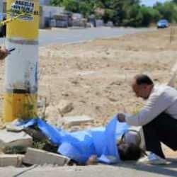 Ehliyeti olmayan 2 sürücünün kazası can aldı! Acılı baba evladına son kez baktı... 