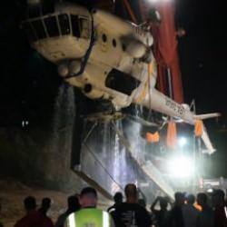 Helikopterin enkazı JAK ve SAK Timleri tarafından başarıyla çıkarıldı