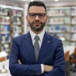 İletişim Başkan Yardımcısı Doç. Dr. Özdemir'in ses getirecek kitabı yayımlandı!