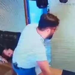 Kardeşinin katil olmasını engellemek isterken &ouml;l&uuml;m&uuml;ne neden oldu: Bir anda yere yığıldı!