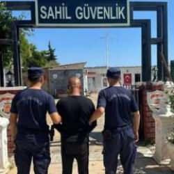Cezaevinden izinli &ccedil;ıktı, adaya y&uuml;zerek ka&ccedil;maya &ccedil;alışırken yakalandı