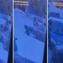 Hayrete d&uuml;ş&uuml;ren olay! At motosikletliyi altına aldı