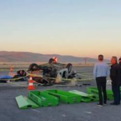 Cenaze yolunda feci kaza: 4 ölü, 2 yaralı